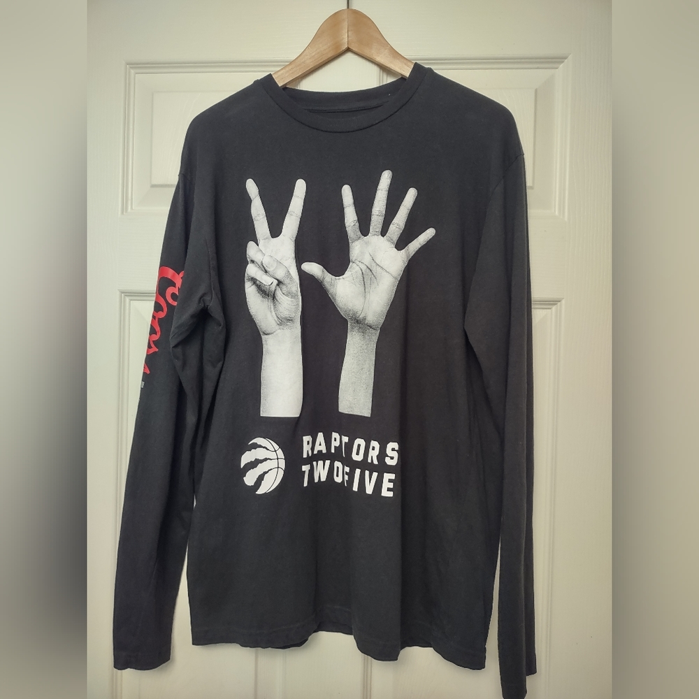 Toronto Raptors Two Five 25 Anniversary Black  Tee Shirt Long Sleeve Coors Light